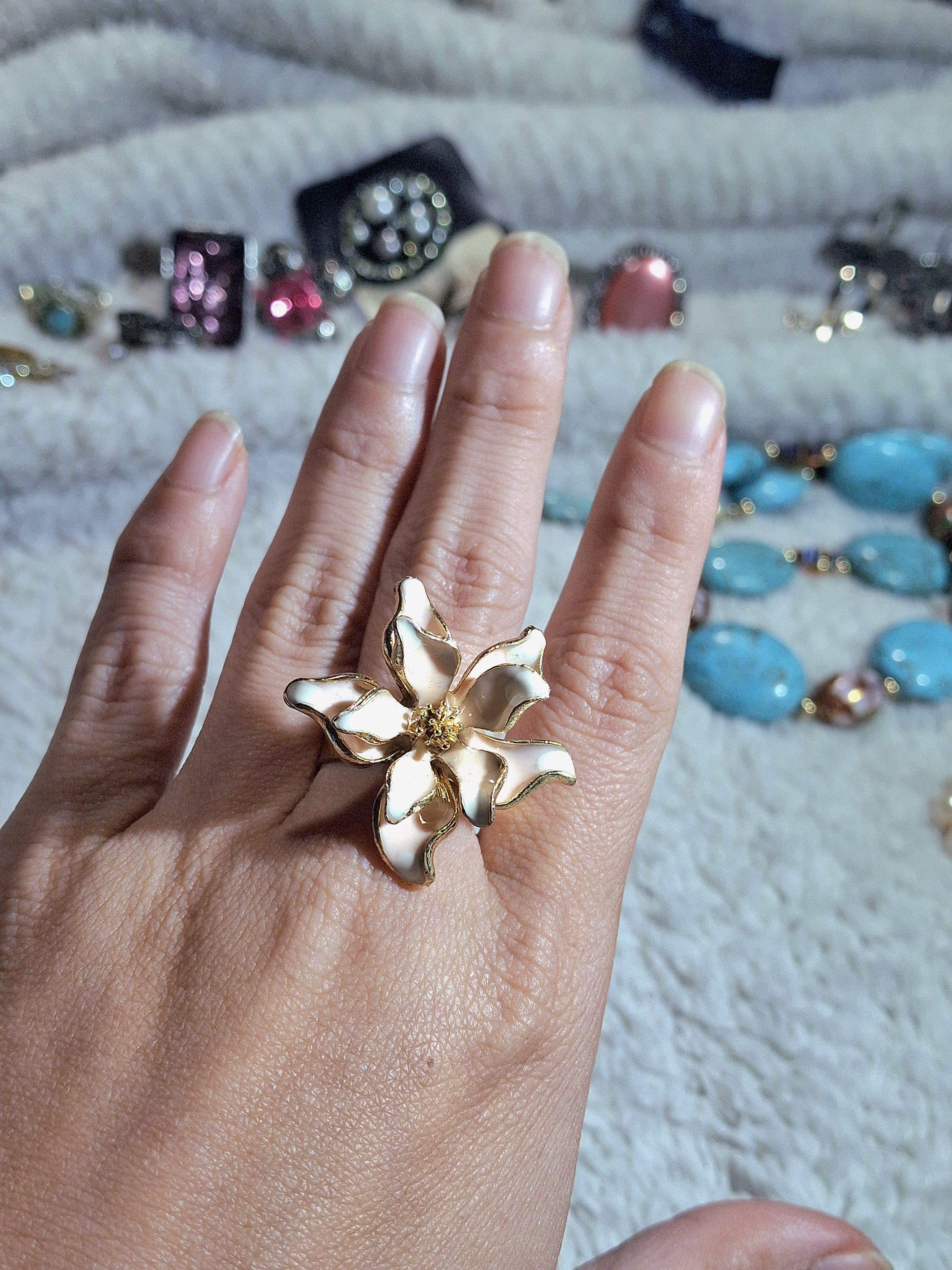 Image 2 for Vintage Adjustable Gold Tone Flower Ring