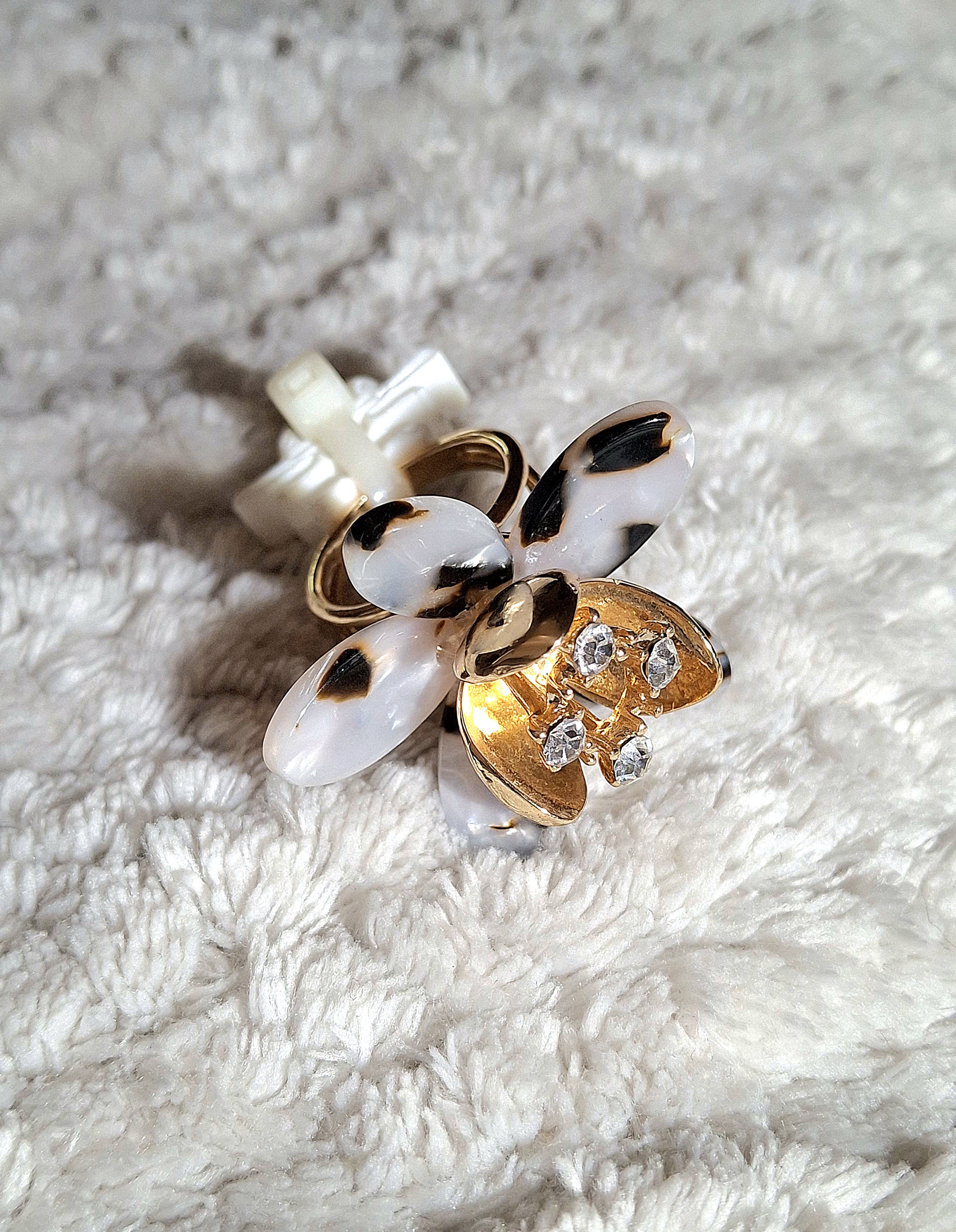 Image 3 for NWOT Adjustable Faux Tortise Shell Flower Statement Ring